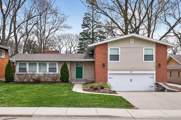 $600,000 | 307 North Derbyshire Avenue, Arlington Heights, IL 60004