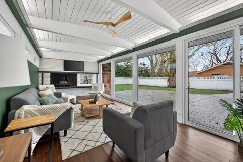 $600,000 | 307 North Derbyshire Avenue, Arlington Heights, IL 60004
