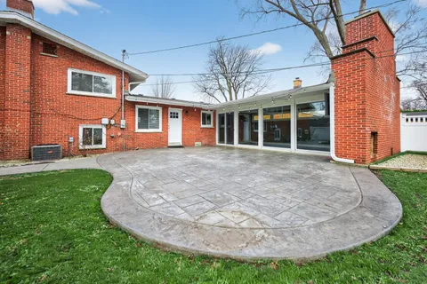 $600,000 | 307 North Derbyshire Avenue, Arlington Heights, IL 60004