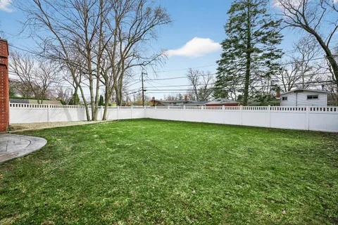 $600,000 | 307 North Derbyshire Avenue, Arlington Heights, IL 60004