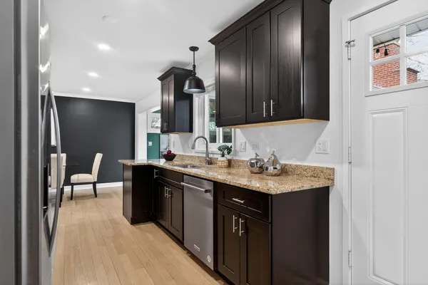 $600,000 | 307 North Derbyshire Avenue, Arlington Heights, IL 60004