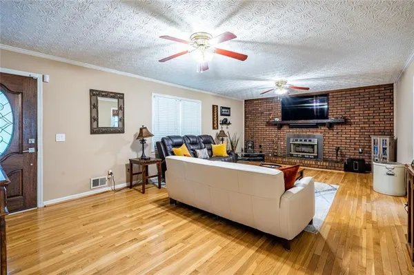 $2,500 | 465 A Dobbs Road, Unit B, Woodstock, GA 30188