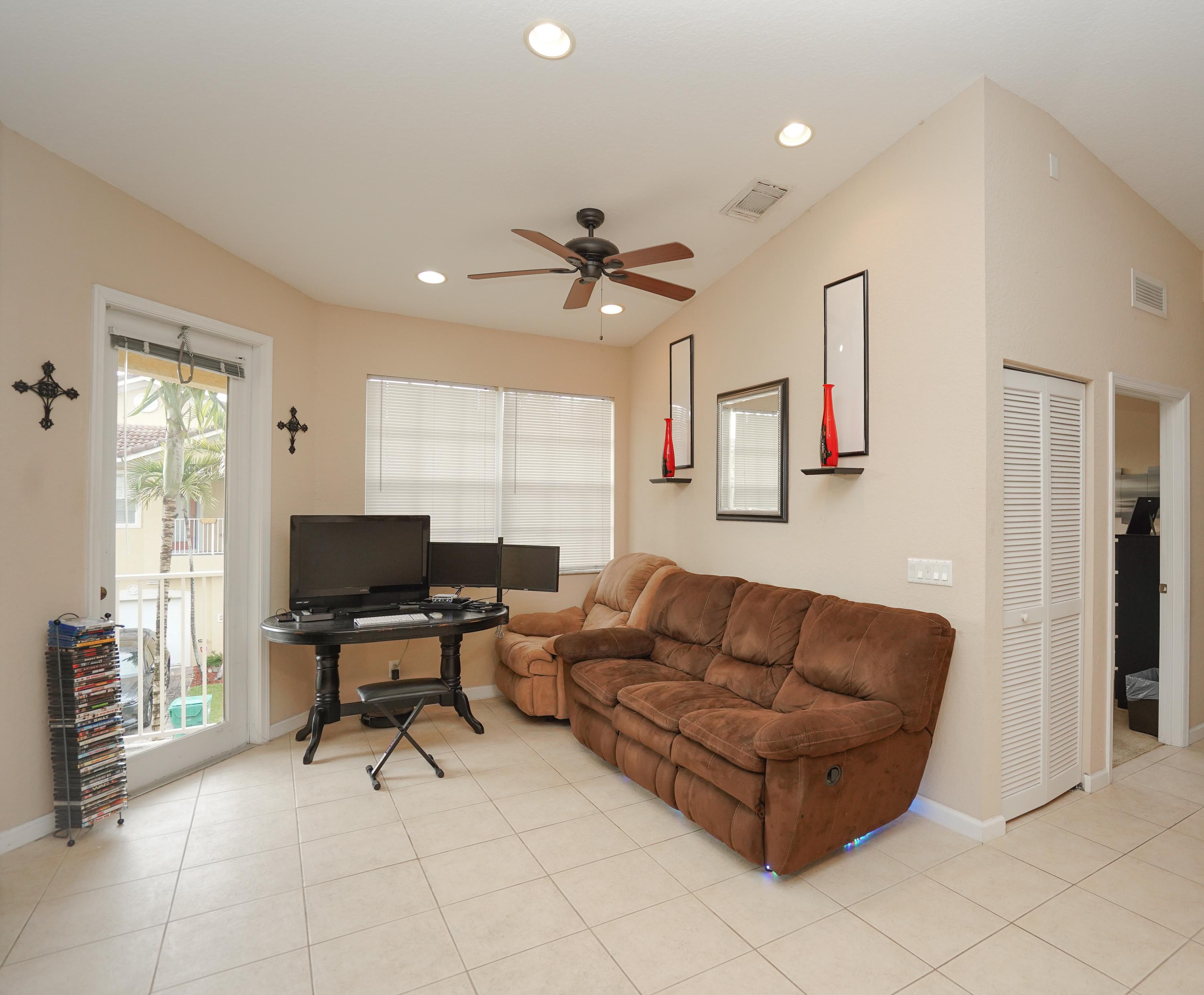 2912 Carvelle Drive Riviera Beach, FL 33404 - Photo 2 of 9 CARVELLE LIVING ROOM 7