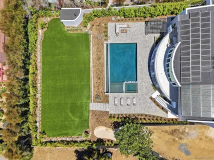 $15,950,000 | 8308 Calle Del Cielo, La Jolla, CA 92037