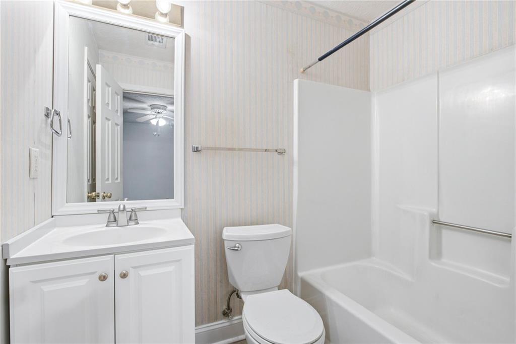 222 Forkner Drive, Unit 26 Decatur, GA 30030 - Photo 23 of 28 Gallery Image 23