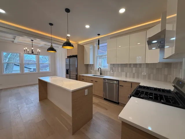 $495,000 | 1641 South 57th Avenue, Cicero, IL 60804