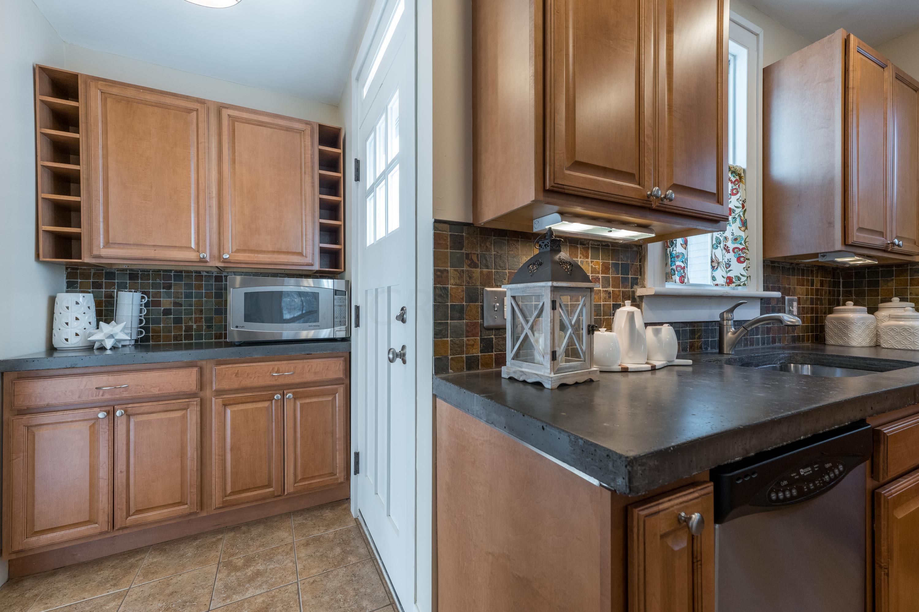 75 East Weber Road Columbus, OH 43202 - Photo 18 of 44 Kitchen