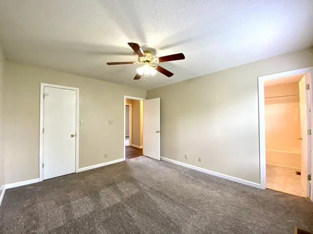 $1,300 | 701 Carbondale Drive, Oak Grove, KY 42262