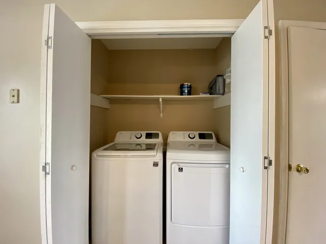 $1,300 | 701 Carbondale Drive, Oak Grove, KY 42262