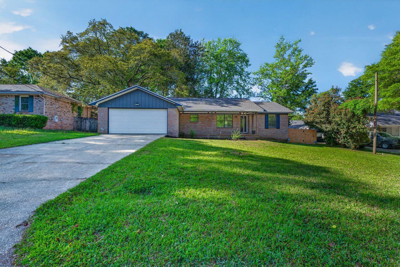 121 Campbell Street Crestview, FL 32536 - Photo 3 of 45 Long Driveway