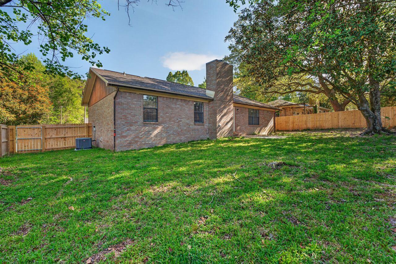 121 Campbell Street Crestview, FL 32536 - Photo 39 of 45 Back of home - pets welcome!