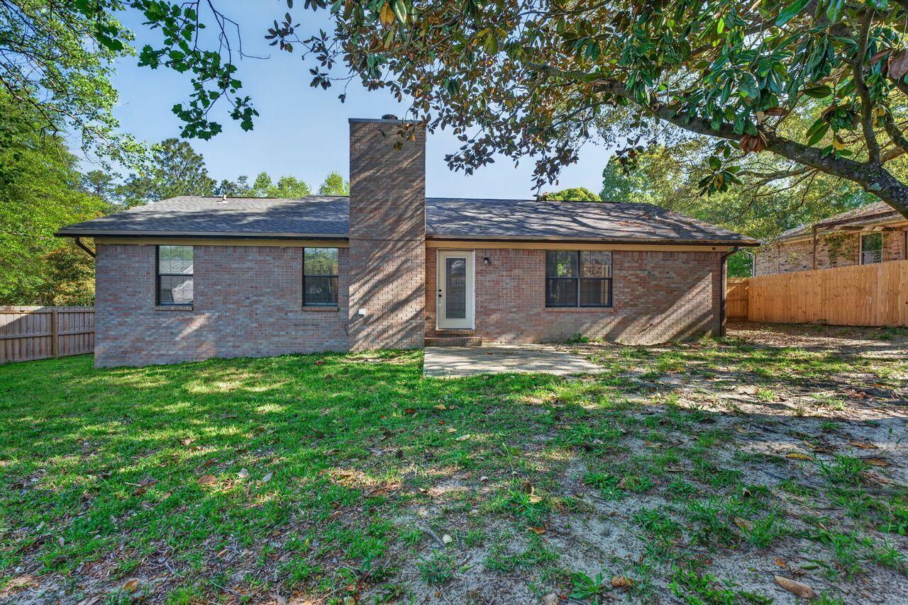 121 Campbell Street Crestview, FL 32536 - Photo 42 of 45 Perfect sun and shade combo!