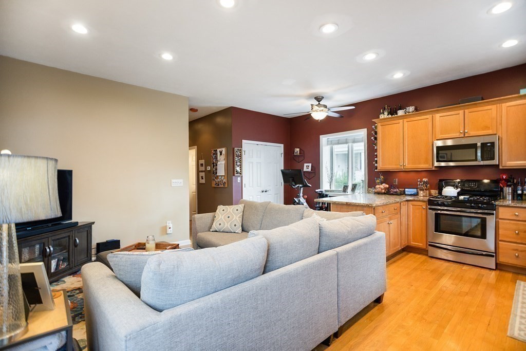 286 Riverside Avenue, Unit 3 Medford, MA 02155 - Photo 1 of 13 Gallery Image 1