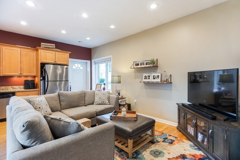 286 Riverside Avenue, Unit 3 Medford, MA 02155 - Photo 3 of 13 Gallery Image 3