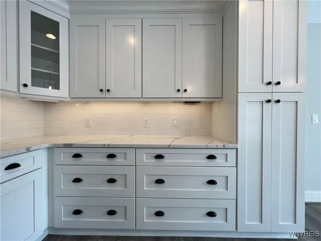 $2,911 | 10985 Main Street, Clarence, NY 14031