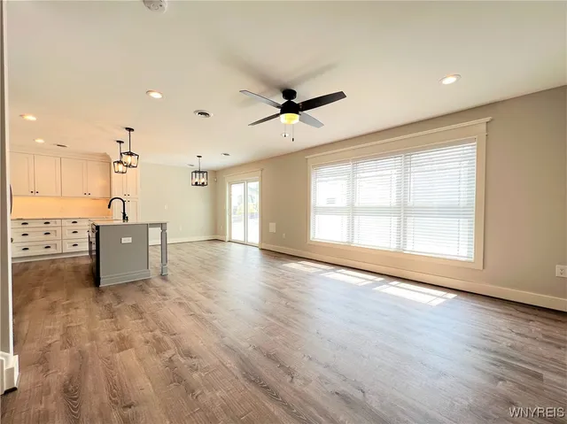 $2,911 | 10985 Main Street, Clarence, NY 14031