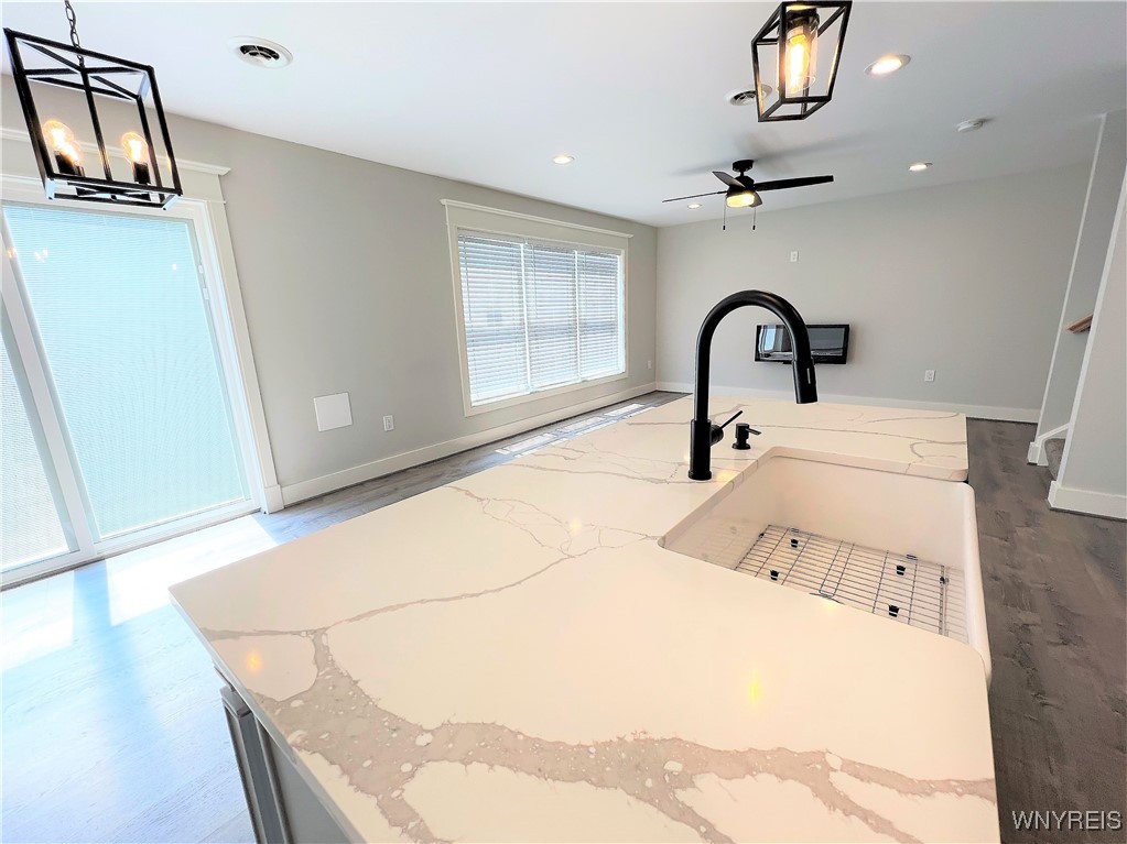 10985 Main Street Clarence, NY 14031 - Photo 5 of 32