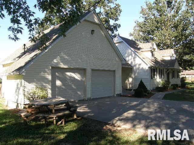 5602 Stotlar Road Carterville, IL 62918 - Photo 21 of 32 Gallery Image 21