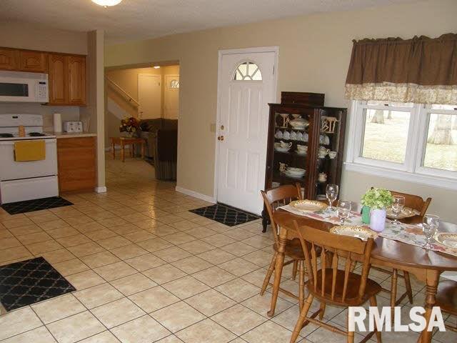 5602 Stotlar Road Carterville, IL 62918 - Photo 8 of 32 Gallery Image 8