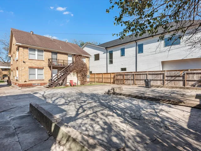 $1,250 | 1819 Marshall Street, Unit 2, Houston, TX 77098