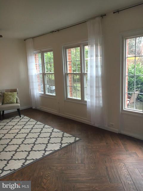 3213 Gunston Road, Unit 3213 Alexandria, VA 22302 - Photo 5 of 28 Interior (General)