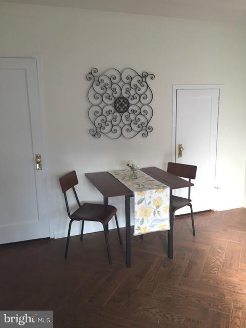 3213 Gunston Road, Unit 3213 Alexandria, VA 22302 - Photo 9 of 28 Dining Room