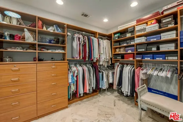 $11,500 | 9545 Dalegrove Drive, Beverly Hills, CA 90210