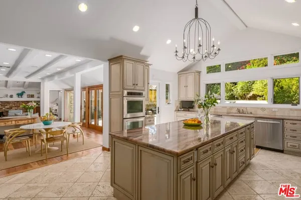 $10,500 | 9545 Dalegrove Drive, Beverly Hills, CA 90210