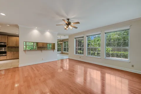 $1,100,000 | 7615 Yaupon Drive, Austin, TX 78759