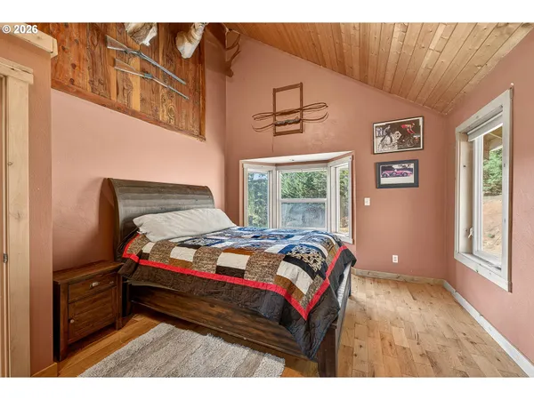 $1,250,000 | 21012 Northwest Trask Toll Road, Yamhill, OR 97148