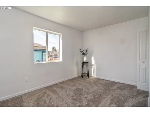 $268,000 | 430 Southeast Carroll Street, Winston, OR 97496