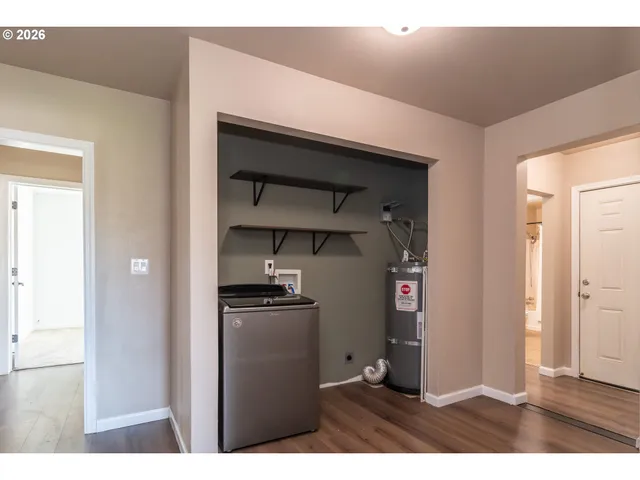 $268,000 | 430 Southeast Carroll Street, Winston, OR 97496