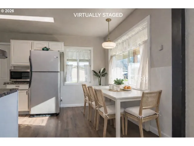 $268,000 | 430 Southeast Carroll Street, Winston, OR 97496