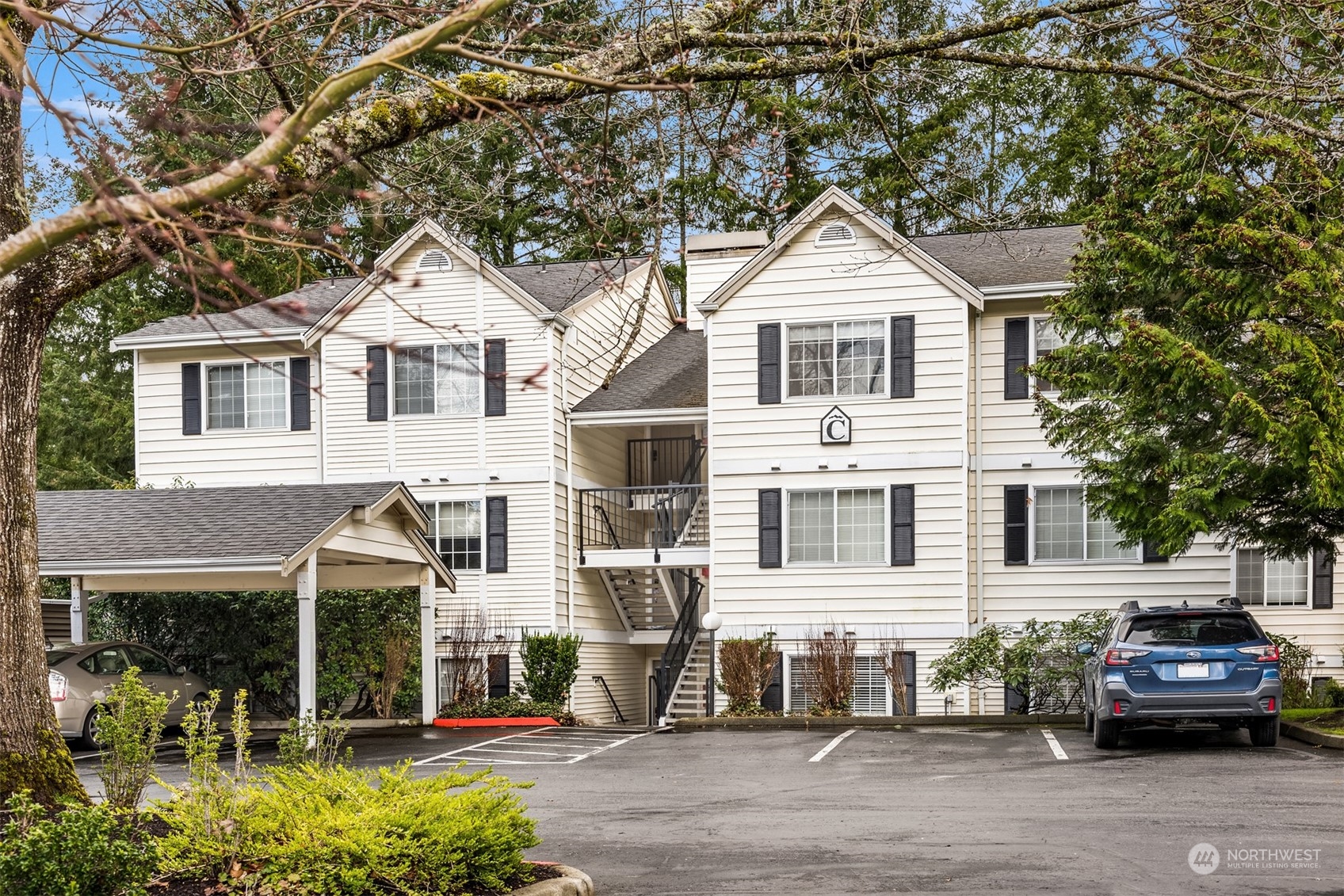 580 Front Street South, Unit C114, Issaquah, WA 98027 Compass