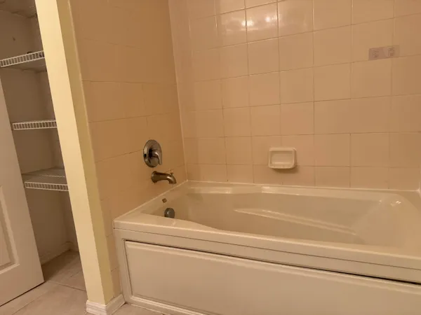 $2,000 | 2131 Southeast Destin Drive, Port St. Lucie, FL 34952