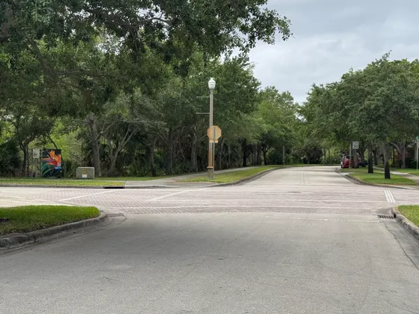 $2,000 | 2131 Southeast Destin Drive, Port St. Lucie, FL 34952