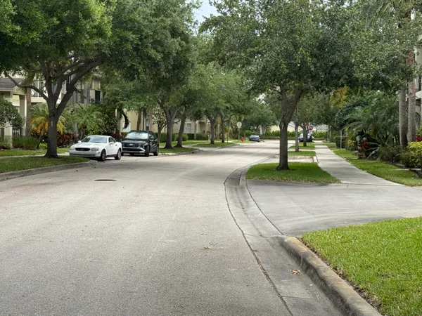 $2,000 | 2131 Southeast Destin Drive, Port St. Lucie, FL 34952