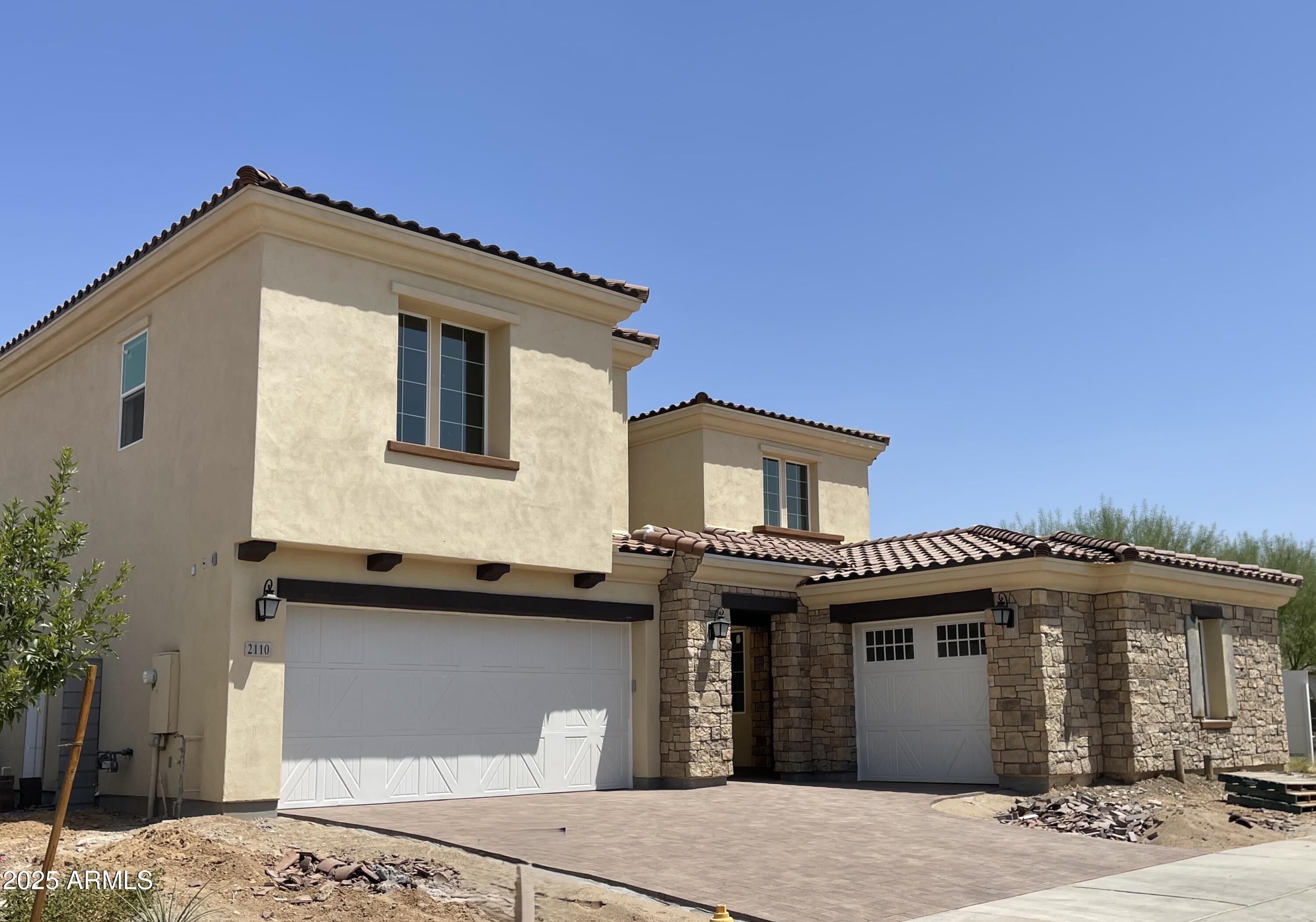 2110 West Rowel Road Phoenix, AZ 85085 - Photo 2 of 2 IMG_2317
