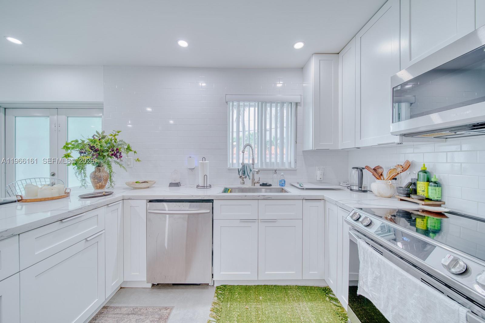 2841 Southwest 24th Terrace Miami, FL 33145 - Photo 14 of 65