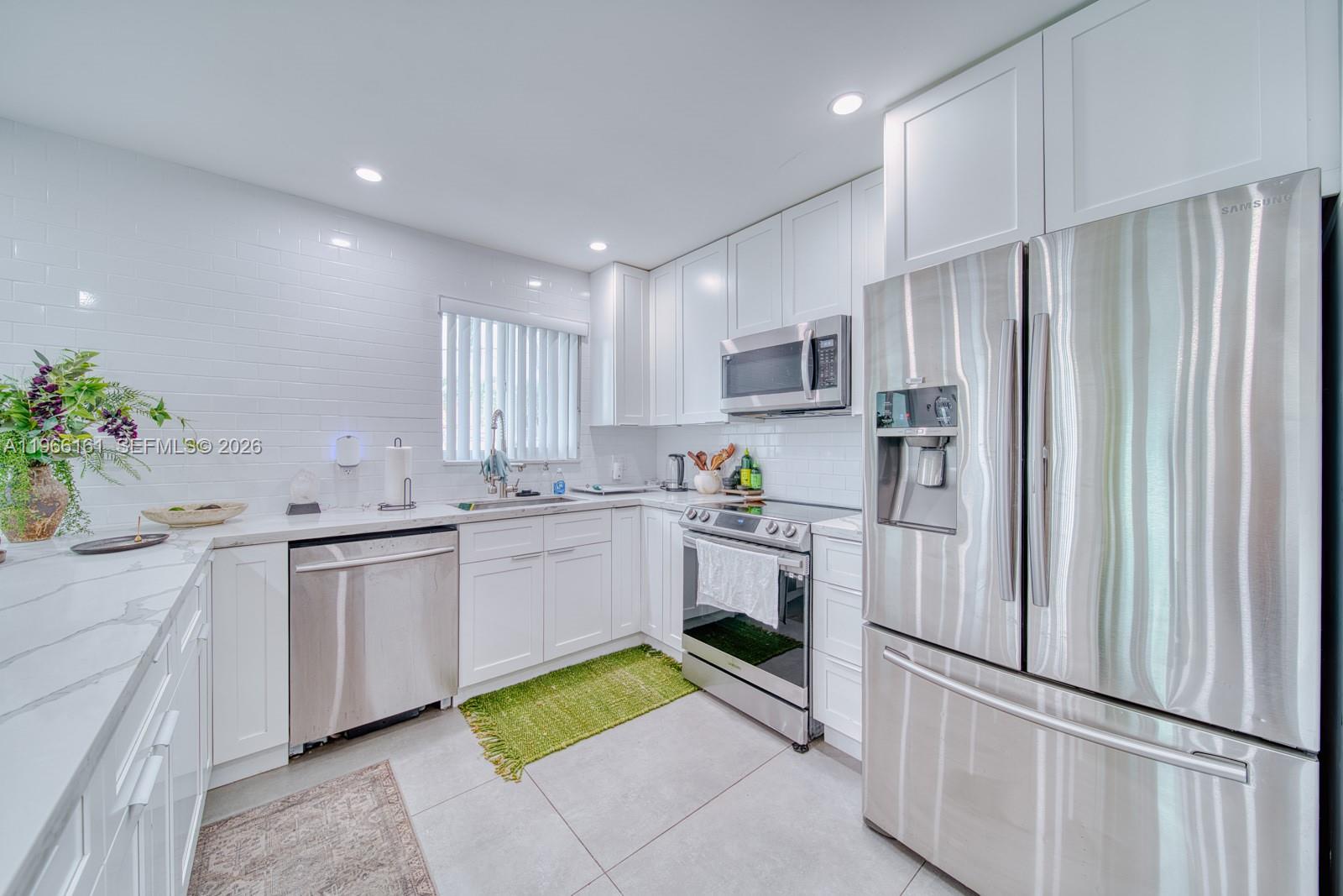 2841 Southwest 24th Terrace Miami, FL 33145 - Photo 4 of 65