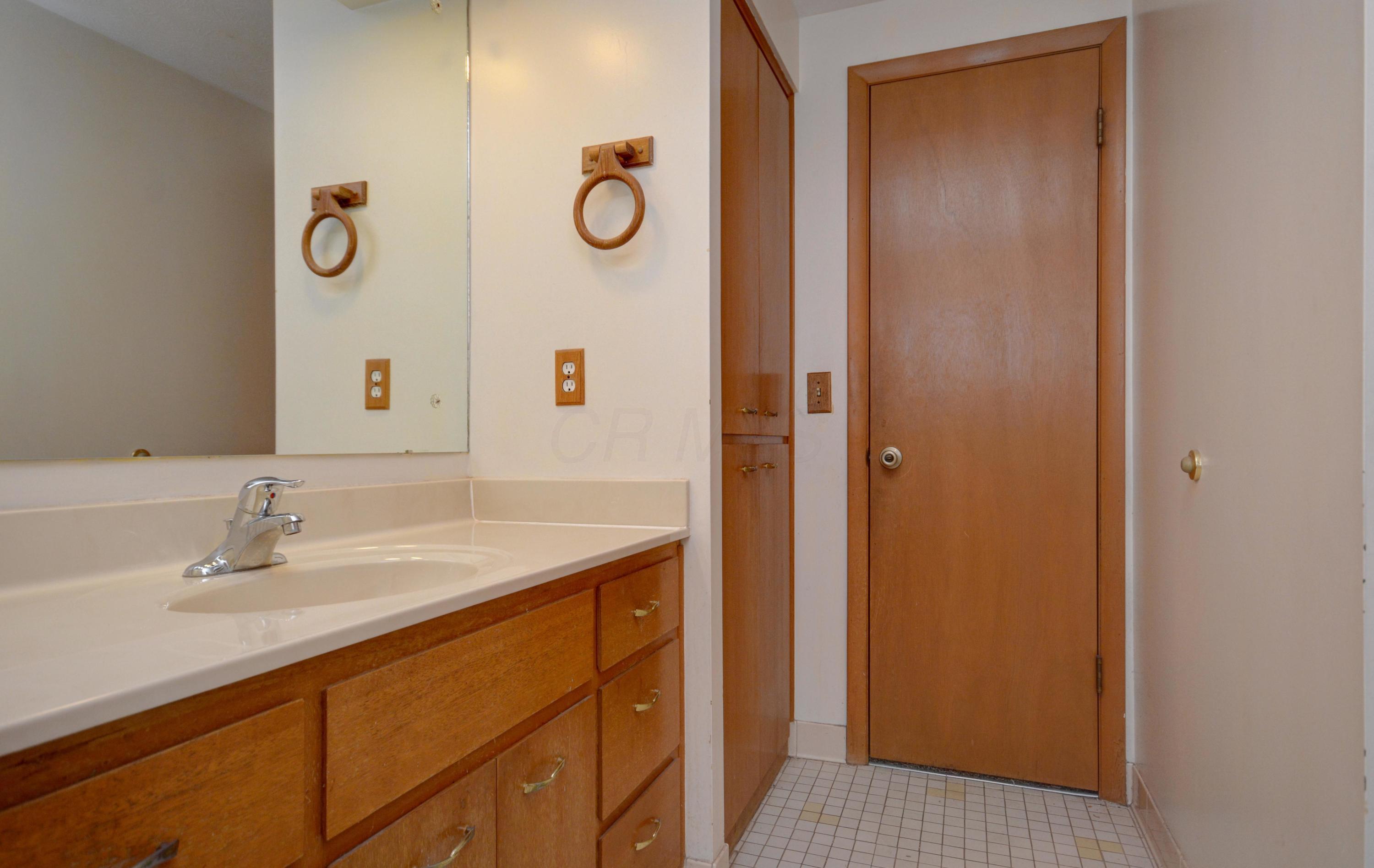 1085 Brice Road Columbus, OH 43213 - Photo 15 of 27