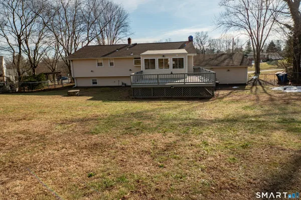 $649,900 | 6 Liberty Terrace, North Haven, CT 06473