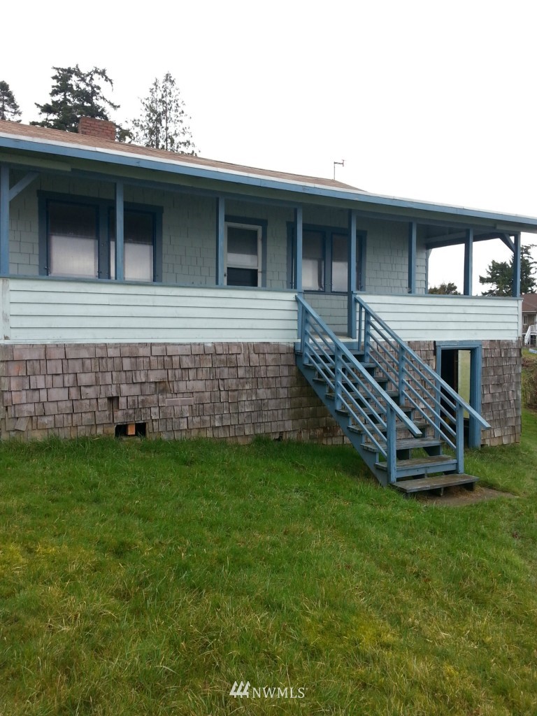 1310 East Juniper Beach Road Camano Island, WA 98282 - Photo 2 of 14