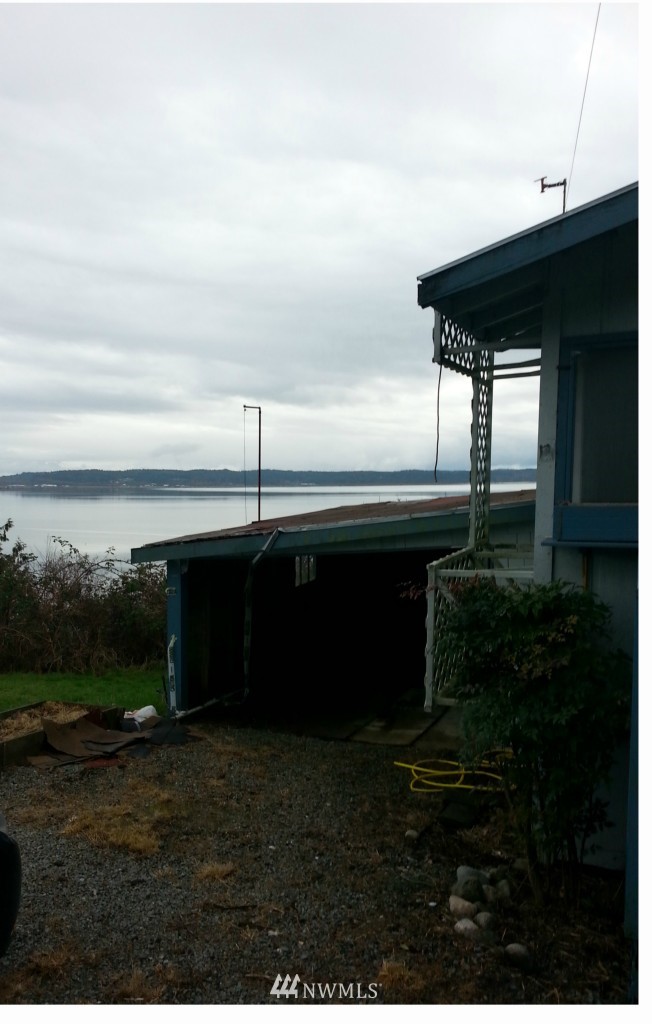 1310 East Juniper Beach Road Camano Island, WA 98282 - Photo 9 of 14