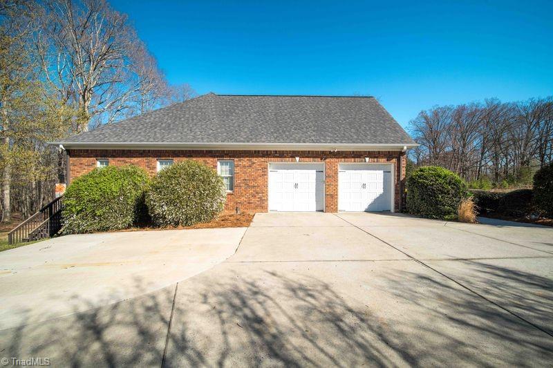 5622 Vance Ridge Court Belews Creek, NC 27009 - Photo 45 of 49