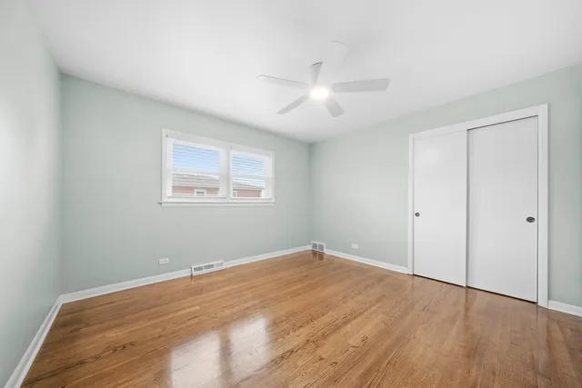 $2,000 | 10537 Austin Avenue, Unit 2, Chicago Ridge, IL 60415