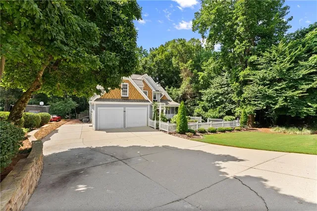 $919,000 | 1180 Springdale Road, Gainesville, GA 30501