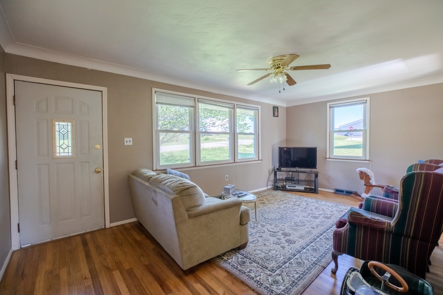 1314 North Logan Road Bloomington, IN 47404 - Photo 3 of 29