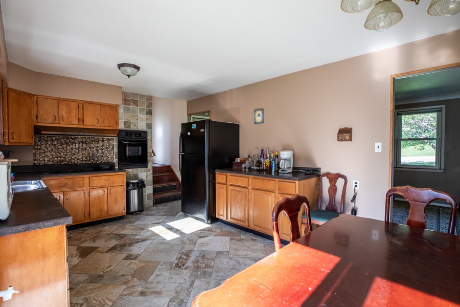 1314 North Logan Road Bloomington, IN 47404 - Photo 7 of 29