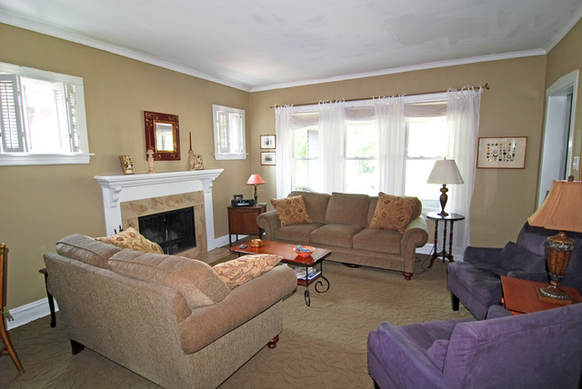 237 Herrick Road Riverside, IL 60546 - Photo 2 of 20